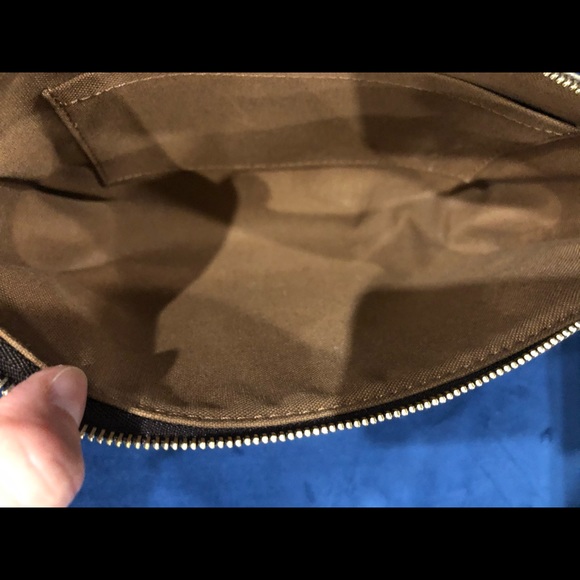 Authentic Louis Vuitton Pochette New Model - Picture 3 of 7